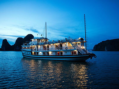 Le Journey Deluxe: Ha Long Bay 2D/1N with Kayaking (3-star)